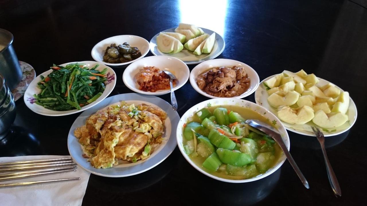 Stone House Homestay Yilan Esterno foto